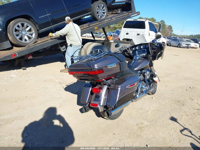 2014 HARLEY-DAVIDSON FLHTK 1HD1KEL1XEB656328 Photo 3