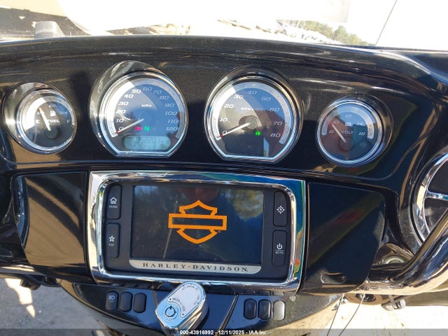 2014 HARLEY-DAVIDSON FLHTK 1HD1KEL1XEB656328 Photo 6
