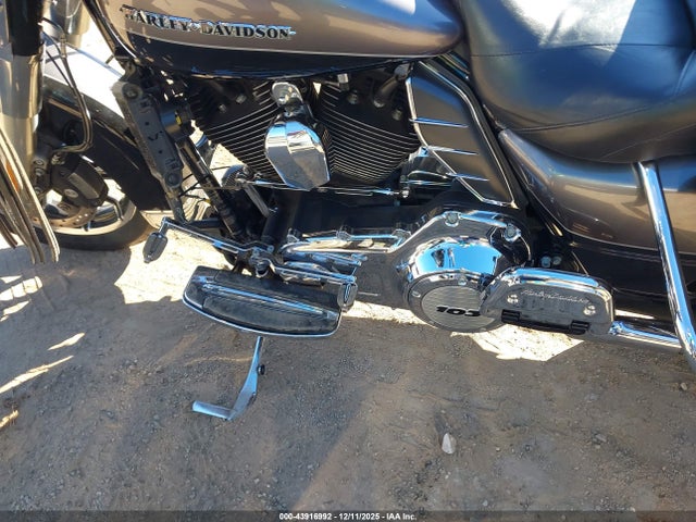 2014 HARLEY-DAVIDSON FLHTK 1HD1KEL1XEB656328 Photo 8
