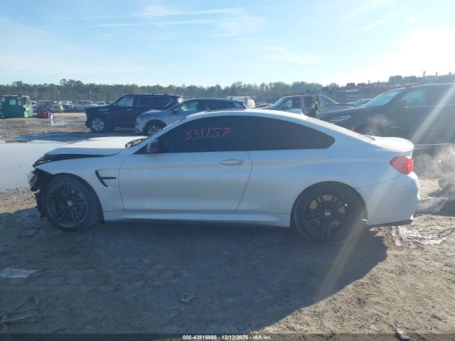 BMW M4 2015 WBS3R9C53FK331157 Image 13