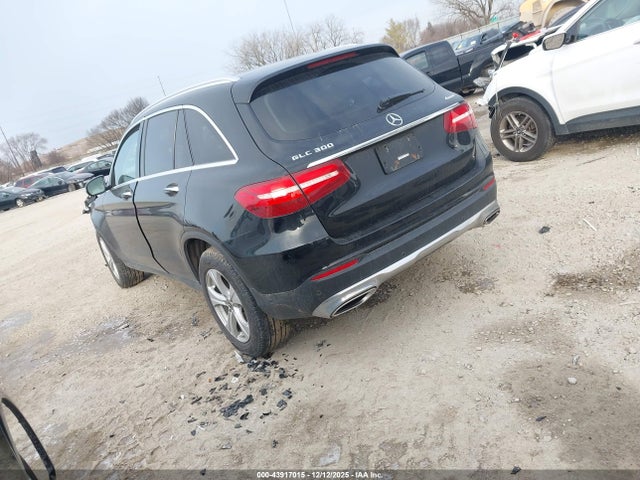 Auction sale of the 2018 Mercedes-benz Glc 300 4matic, vin: WDC0G4KB2JV045649, lot number: 43917015