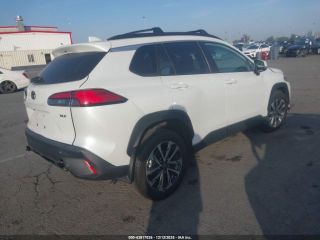 2023 TOYOTA COROLLA CROSS 7MUDAAAG5PV063379 Photo 3