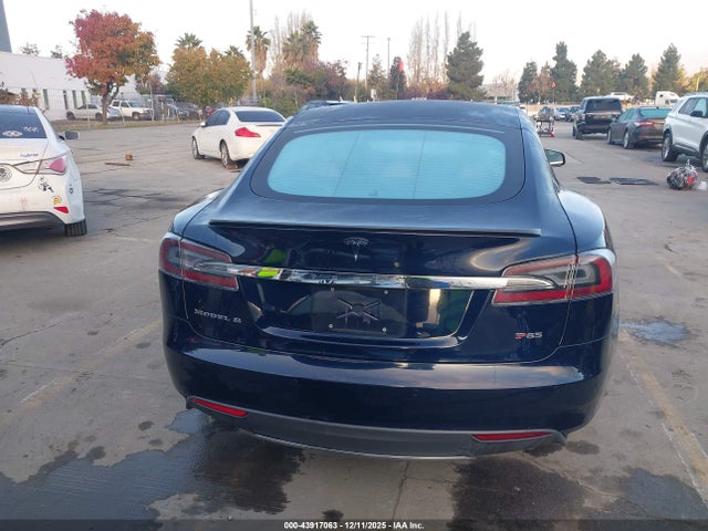 Tesla Model S P85 2014 5YJSA1H18EFP35164 Image 17