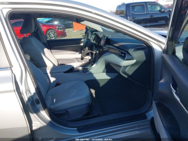 2021 TOYOTA CAMRY 4T1G11AK8MU459515 Photo 4