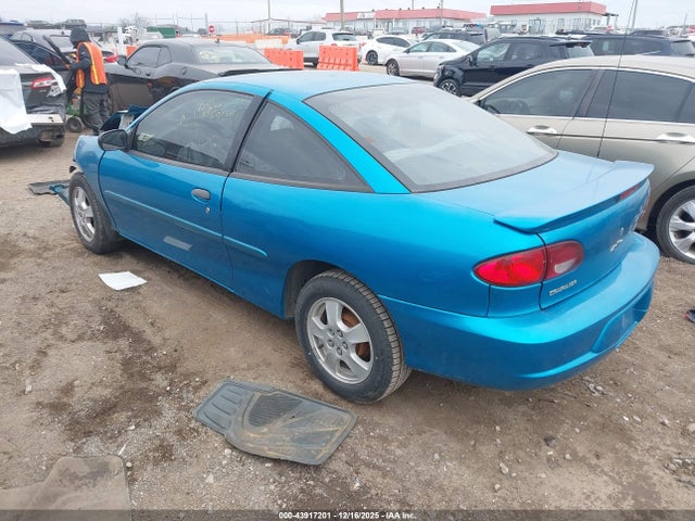 2000 CHEVROLET CAVALIER 3G1JC1248YS123382 Photo 2
