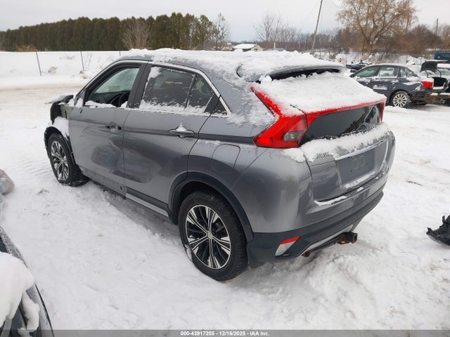 2018 MITSUBISHI ECLIPSE CROSS JA4AT5AA1JZ069934 Photo 2