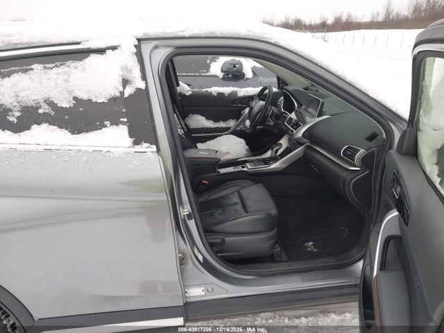 2018 MITSUBISHI ECLIPSE CROSS JA4AT5AA1JZ069934 Photo 4