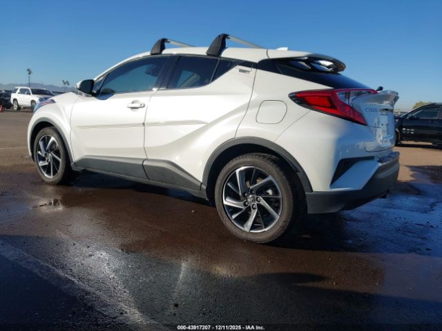 2021 TOYOTA C-HR JTNKHMBX0M1127118 Photo 2