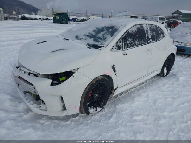 2023 TOYOTA GR COROLLA JTNABAAE2PA006008 Photo 1