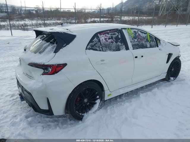 2023 TOYOTA GR COROLLA JTNABAAE2PA006008 Photo 3
