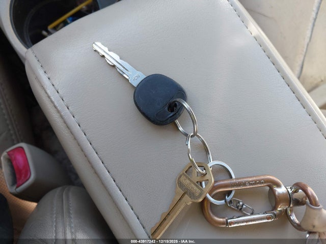 2004 CADILLAC CTS 1G6DM577840106758 Photo 10