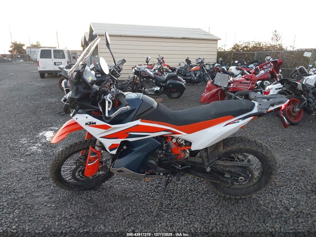 KTM 890 Adventure R 2024 VBKTR6408RM882068 Image 14
