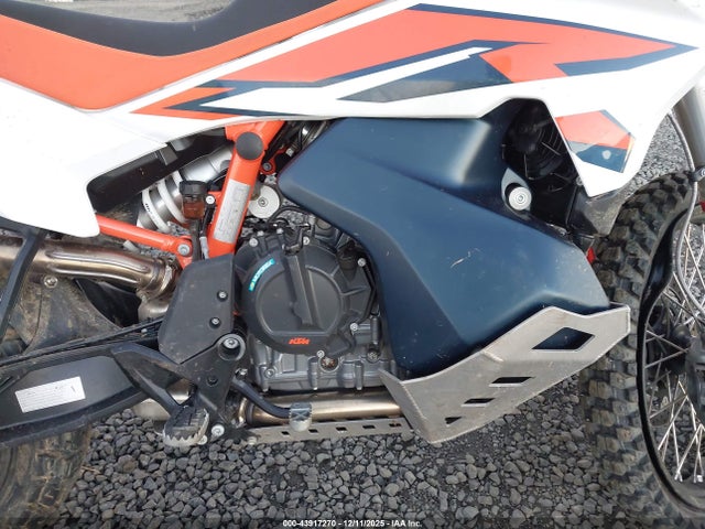 KTM 890 Adventure R 2024 VBKTR6408RM882068 Image 8