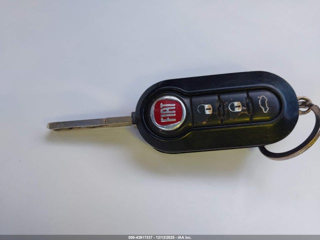 2015 FIAT 500 3C3CFFAR1FT678140 Photo 10