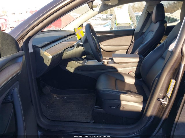 43917367 :رقم المزاد ، 7SAYGDEE0SF299491 vin ، 2025 Tesla Model Y Long Range Dual Motor All-wheel Drive مزاد بيع