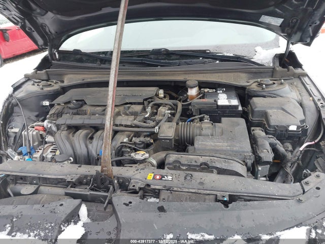 Продажа на аукционе авто 2022 Hyundai Elantra Sel, vin: 5NPLM4AG9NH054170, номер лота: 43917377