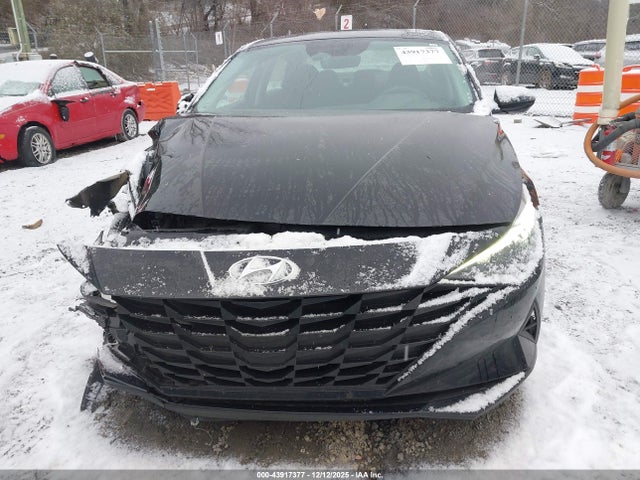 Продажа на аукционе авто 2022 Hyundai Elantra Sel, vin: 5NPLM4AG9NH054170, номер лота: 43917377