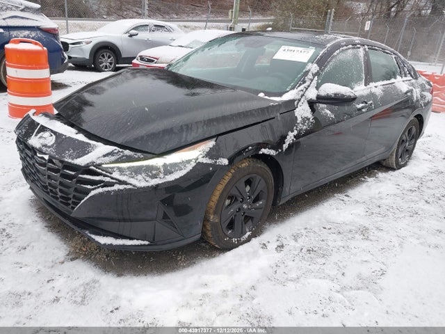 Продажа на аукционе авто 2022 Hyundai Elantra Sel, vin: 5NPLM4AG9NH054170, номер лота: 43917377