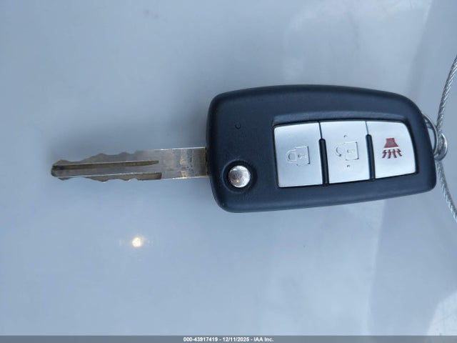 JN1BJ1CP1JW155579 Nissan Rogue Sport S