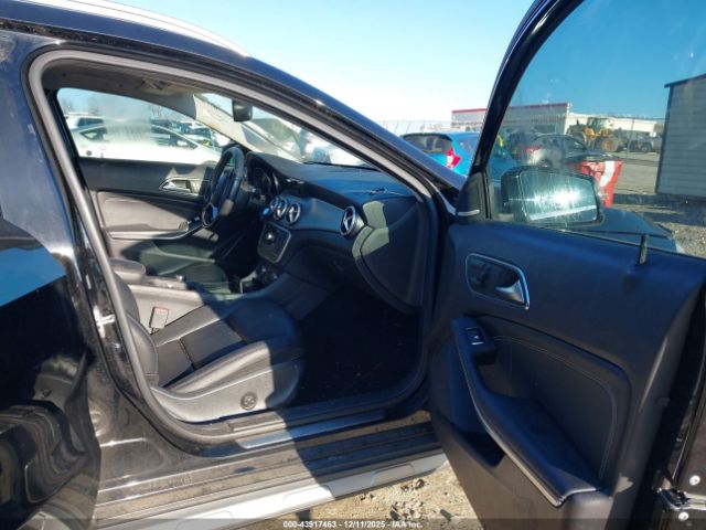 2015 MERCEDES-BENZ GLA 250 WDCTG4GBXFJ040977 Photo 4