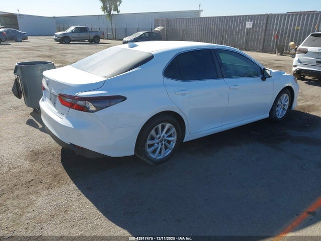 4T1C11AK8PU826545 Toyota CAMRY LE