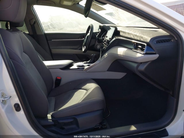 4T1C11AK8PU826545 Toyota CAMRY LE