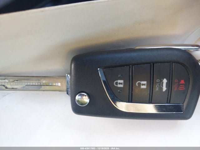 JTDBCMFE5R3052679 Toyota Corolla Hybrid Le