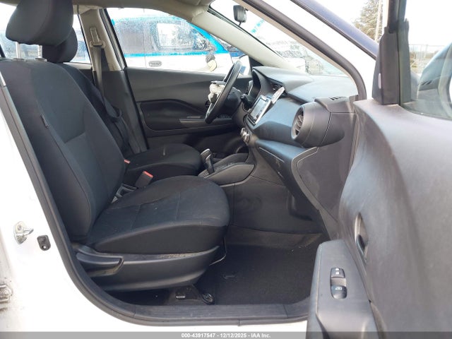 3N1CP5BV1PL493332 Nissan Kicks S Xtronic Cvt