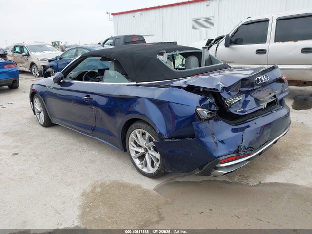 2021 AUDI A5 CABRIOLET WAUWAGF52MN003734 Photo 2