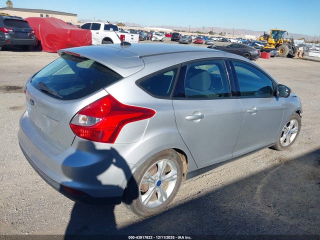 1FADP3K29EL215112 Ford FOCUS SE