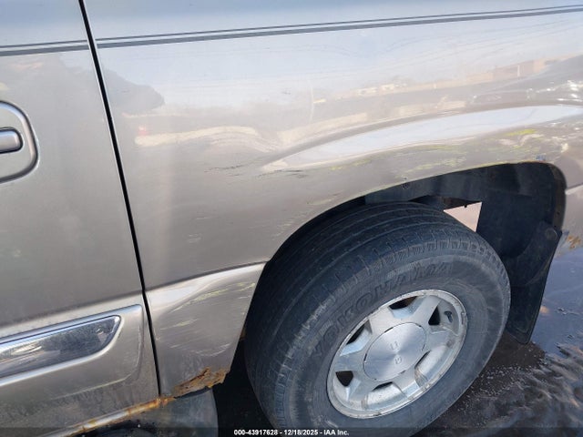 2003 Gmc Yukon Xl 1500 Slt მანქანა იყიდება აუქციონზე, vin: 1GKFK16Z63J177851, აუქციონის ნომერი: 43917628