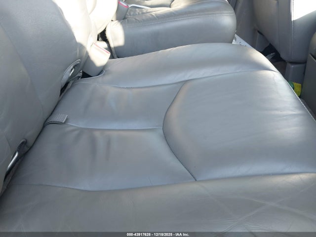 2003 Gmc Yukon Xl 1500 Slt მანქანა იყიდება აუქციონზე, vin: 1GKFK16Z63J177851, აუქციონის ნომერი: 43917628