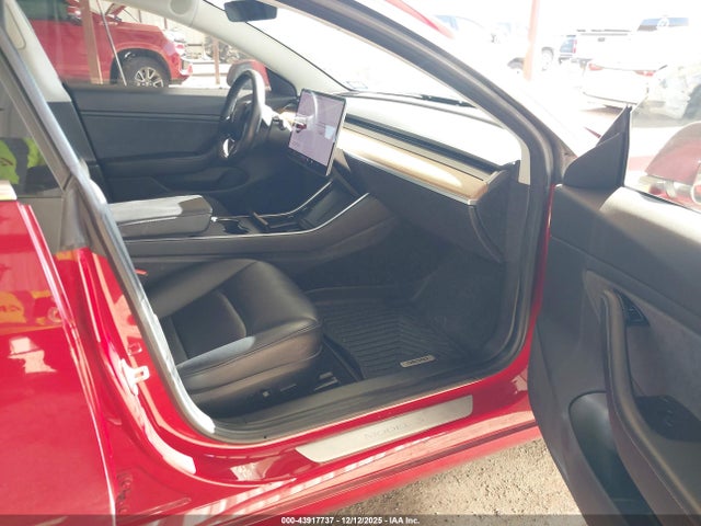 2018 TESLA MODEL 3 5YJ3E1EB1JF069569 Photo 4
