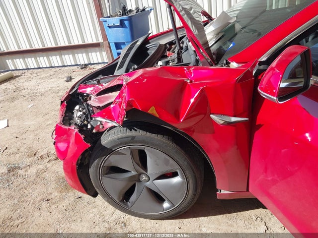 2018 TESLA MODEL 3 5YJ3E1EB1JF069569 Photo 5