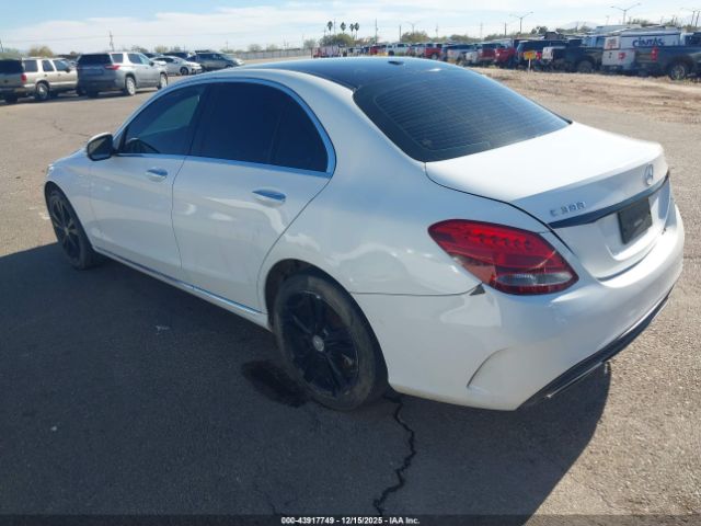 2015 MERCEDES-BENZ C 300 55SWF4KB2FU030351 Photo 2