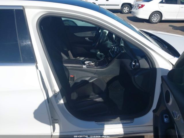 2015 MERCEDES-BENZ C 300 55SWF4KB2FU030351 Photo 4