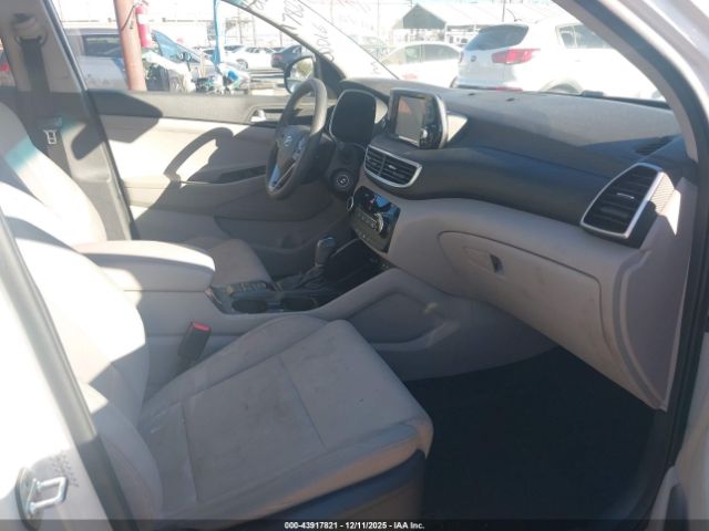 2019 HYUNDAI TUCSON KM8J23A48KU000045 Photo 4
