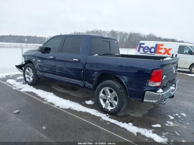 2018 RAM 1500 3C6RR7LT2JG265809 Photo 2