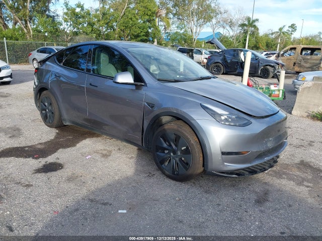 2025 TESLA MODEL Y 7SAYGDED6SA373498 Photo 0