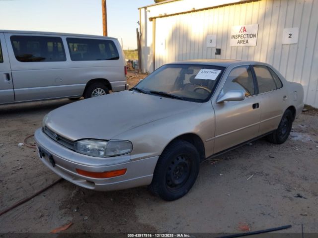 1994 TOYOTA CAMRY JT2GK13E2R0070997 Photo 1
