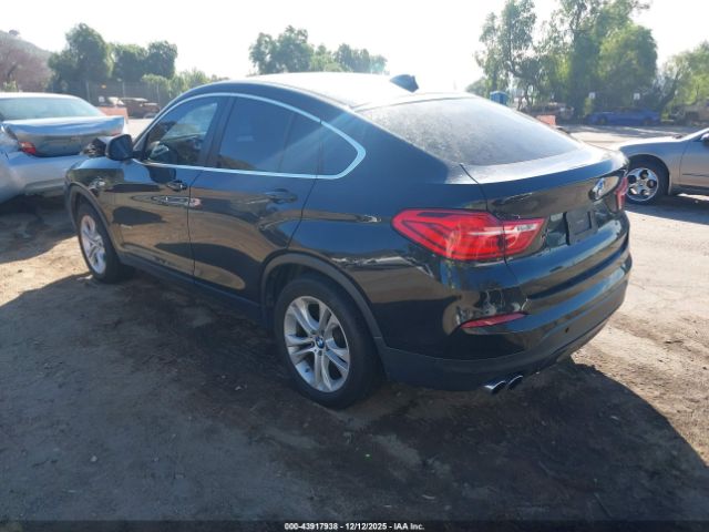 2016 BMW X4 5UXXW3C57G0R21582 Photo 2