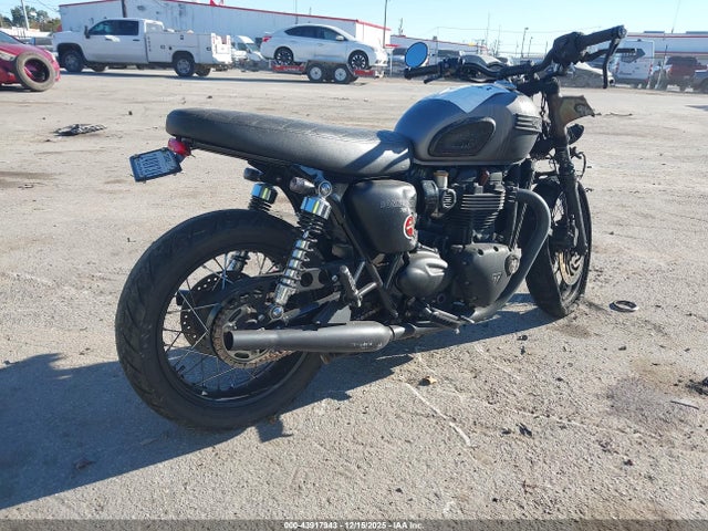 2017 TRIUMPH MOTORCYCLE BONNEVILLE SMTD40HL4HT796090 Photo 3