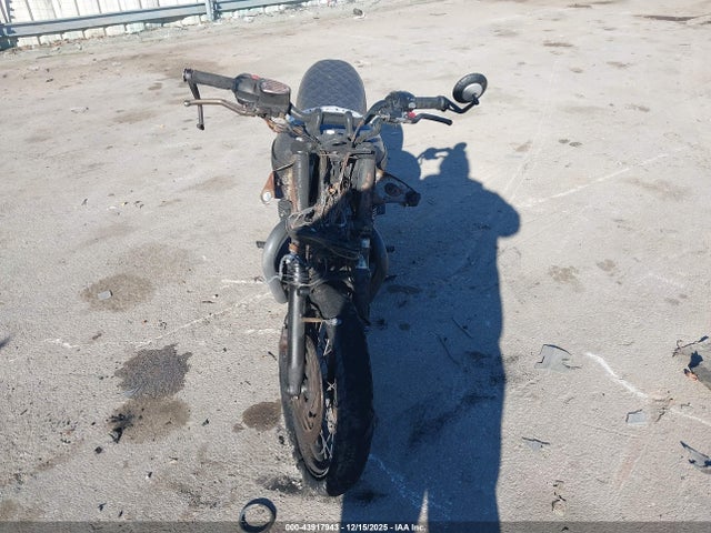 2017 TRIUMPH MOTORCYCLE BONNEVILLE SMTD40HL4HT796090 Photo 4