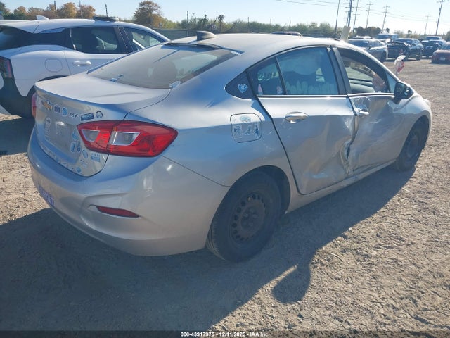 1G1BC5SM7H7154617 Chevrolet Cruze Ls Auto