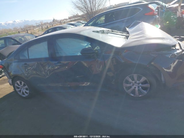 Toyota COROLLA LE 2022 JTDEPMAE6NJ224569 Image 14