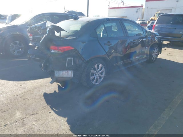 Toyota COROLLA LE 2022 JTDEPMAE6NJ224569 Image 4