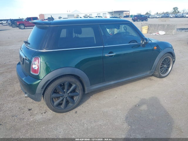 2012 MINI COOPER WMWSU3C52CT255254 Photo 3