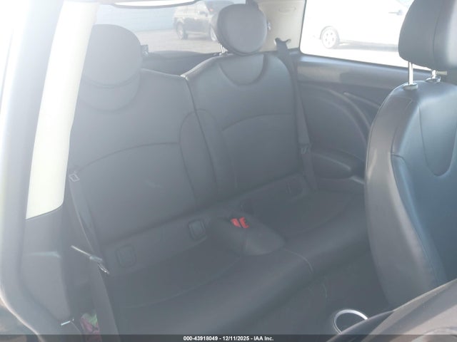 2012 MINI COOPER WMWSU3C52CT255254 Photo 7