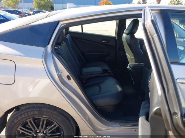 2017 TOYOTA PRIUS PRIME JTDKARFPXH3002041 Photo 7