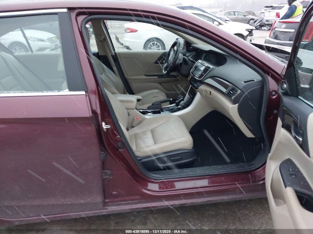 43918095 :رقم المزاد ، 1HGCR2F99HA034580 vin ، 2017 Honda Accord Ex-l مزاد بيع